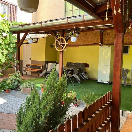 Vila Arjana Orşova Екстериор снимка