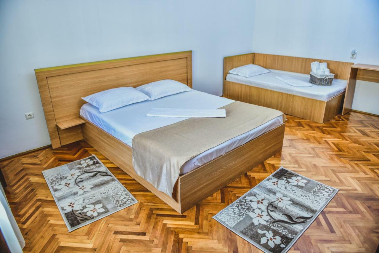 Vila Arjana Orşova Екстериор снимка