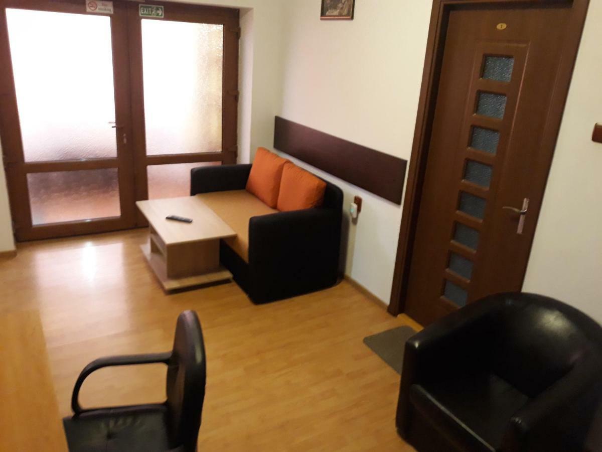 Vila Arjana Orşova Екстериор снимка